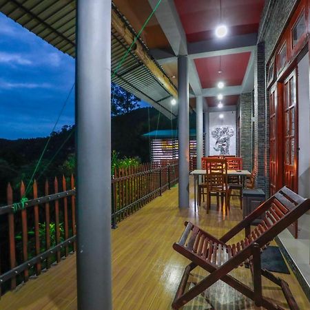 Zircon Ella Bed & Breakfast ภายนอก รูปภาพ