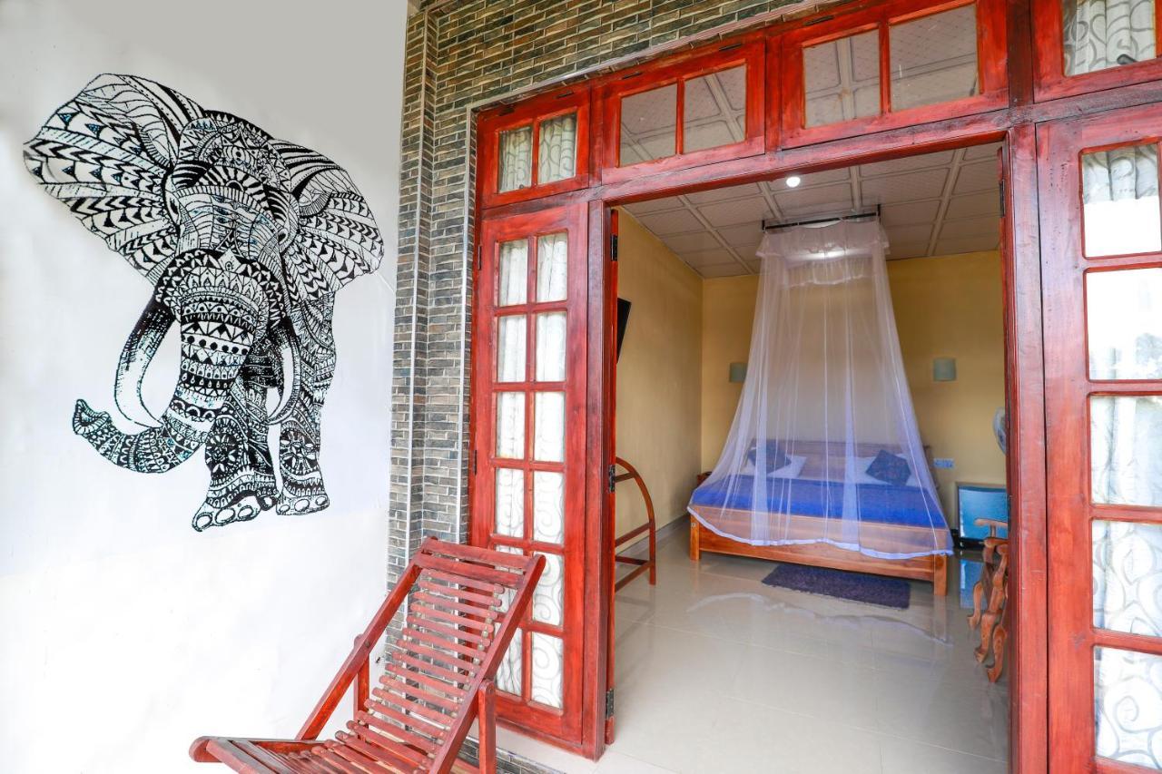 Zircon Ella Bed & Breakfast ภายนอก รูปภาพ