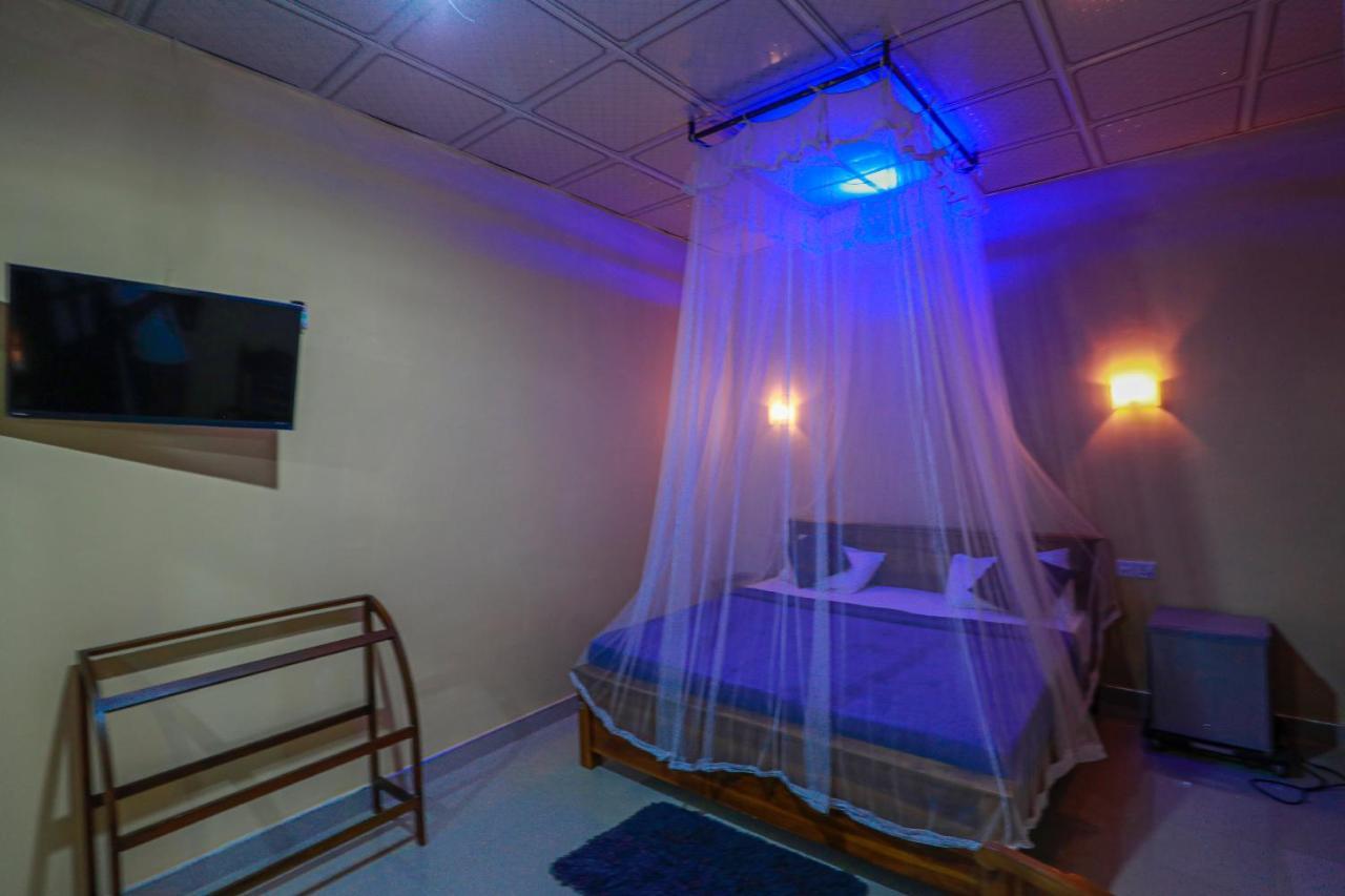 Zircon Ella Bed & Breakfast ภายนอก รูปภาพ